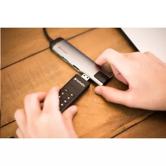 VERBATIM USB 3.0 Drive 128 GB - Keypad Secure (R:160/W:150 MB/s) GDPR VERBATIM USB 3.0 Drive 128 GB - Keypad Secure (R:160/W:150 MB/s) GDPR
