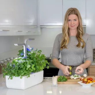 Véritable SMART - Automatický květináč s regulací osvětlení, bílá Véritable SMART - Automatický květináč s regulací osvětlení, bílá