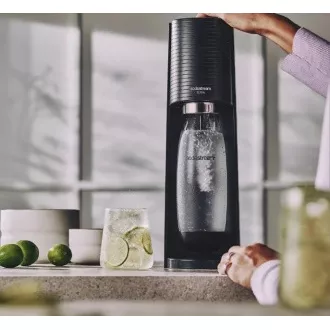 SodaStream Terra Black výrobník sody, mechanický, 2x 1l láhev SodaStream Fuse, bombička s CO2, černý SodaStream Terra Black výrobník sody, mechanický, 2x 1l láhev SodaStream Fuse, bombička s CO2, černý