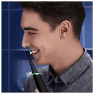 Oral-B iO Series 6s elektrický zubní kartáček, časovač, tlakový senzor, 5 programů, aplikace Oral-B, černá Oral-B iO Series 6s elektrický zubní kartáček, časovač, tlakový senzor, 5 programů, aplikace Oral-B, černá