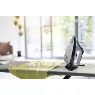 SI3055BK ŽEHLIČKA NAPAŘOVACÍ BRAUN SI3055BK ŽEHLIČKA NAPAŘOVACÍ BRAUN