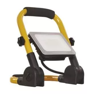 EMOS PŘENOSNÝ LED REFLEKTOR ILIO 21W, 1900LM, IP44 EMOS PŘENOSNÝ LED REFLEKTOR ILIO 21W, 1900LM, IP44